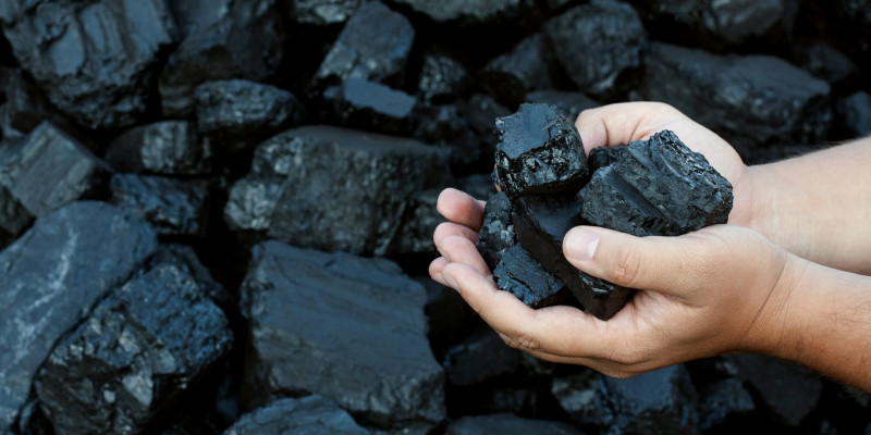 Дефицит угля возник в северных регионах страны