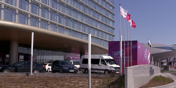 АЭФ сарапшылары елордалық студенттерге дәріс оқиды