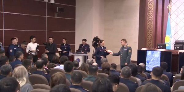 В столице наградили участников ликвидации последствий землетрясений в Турции