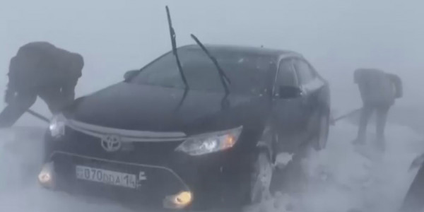 Қарағанды облысында жолда қалған жүзден астам адам құтқарылды