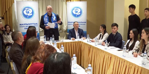 Кандидаты от ОСДП встретились с избирателями в Астане