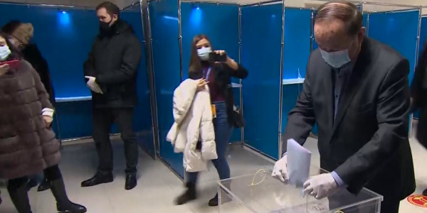 Лидер партии &laquo;Ауыл&raquo; отдал свой голос на парламентских выборах