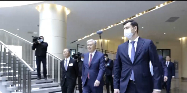 Глава государства посетил Nazarbayev University