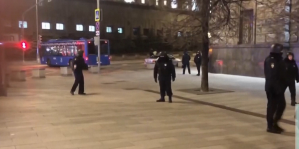 У здания ФСБ в центре Москвы произошла стрельба, есть погибший