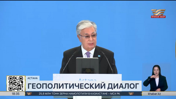 Президент: средние державы становятся посредниками в урегулировании споров