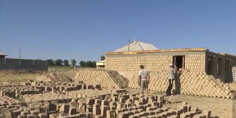 Самовольное строительство жилых домов начали жители Туркестанской области