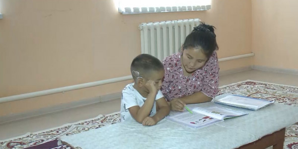 Қызылорда облысында құлағының мүкісі бар 50 бала есту аппаратының қосалқы бөлшегін ауыстыра алмай жүр