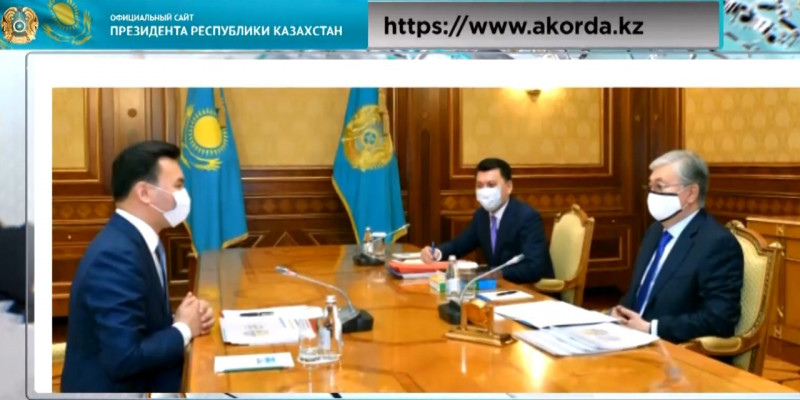 100 учебников переведут на казахский язык до конца 2020 года