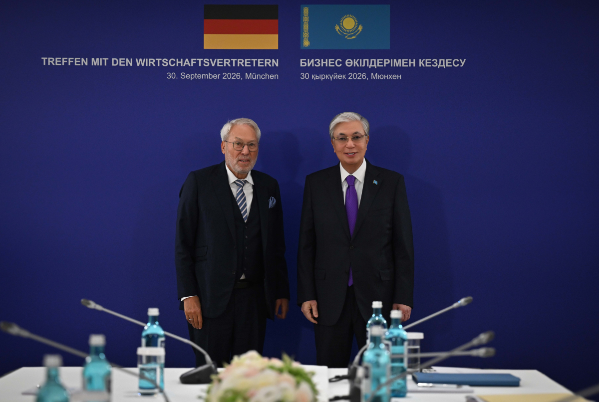 Президент Aurubis AG байқаушылар кеңесінің төрағасы Фриц Варенхольтты қабылдады