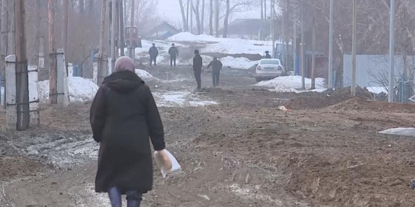 Қарағанды облысының Құрма ауылында батпақтан аяқ алып жүргісіз