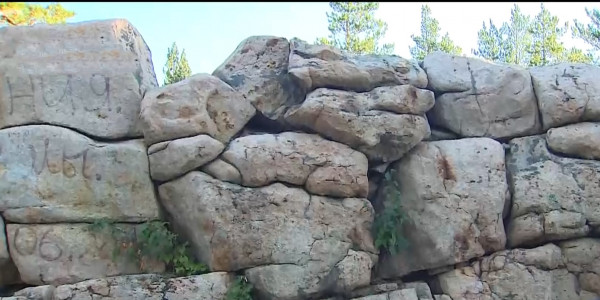 Древний памятник эпохи бронзы на грани разрушения