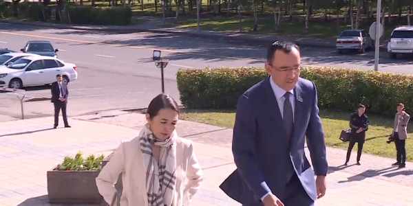 Спикер Сената Маулен Ашимбаев принял участие в референдуме