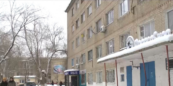 Ақтөбеде жартығасырлық жатақхананың тозығы жетіп тұр