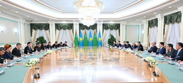 Қазақстан мен Түрікменстан президенттері келіссөз жүргізді