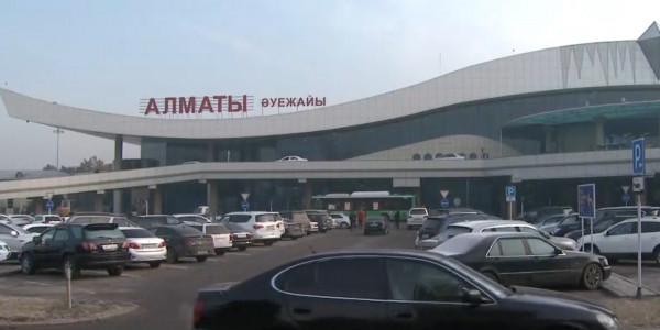Аэропорт Алматы возобновил работу