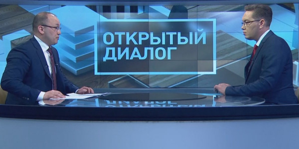 Президент посетил новую инфекционную больницу, которую построили в Нур-Султане в рекордно-короткий срок. &laquo;Открытый диалог с Дауреном Абаевым&raquo;