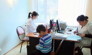 В Кокшетау медицинские чиновники попались на взятке