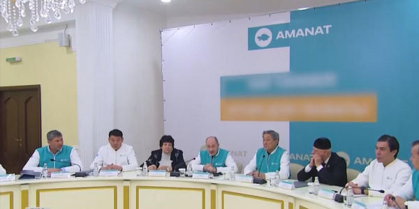 &laquo;AMANAT&raquo; партиясы БҚО халқымен жүздесті