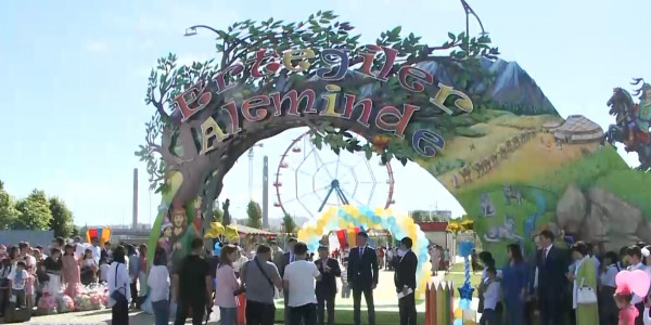 День защиты детей с большим размахом празднуют в Туркестане