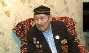 &laquo;Жеңіске құрмет!&raquo; қайырымдылық шарасы Ізтұрған Өтесіновтің шаңырағында жалғасты