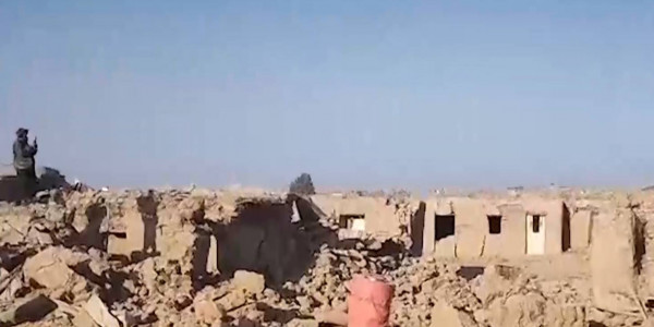 На западе Афганистана произошло еще одно мощное землетрясение