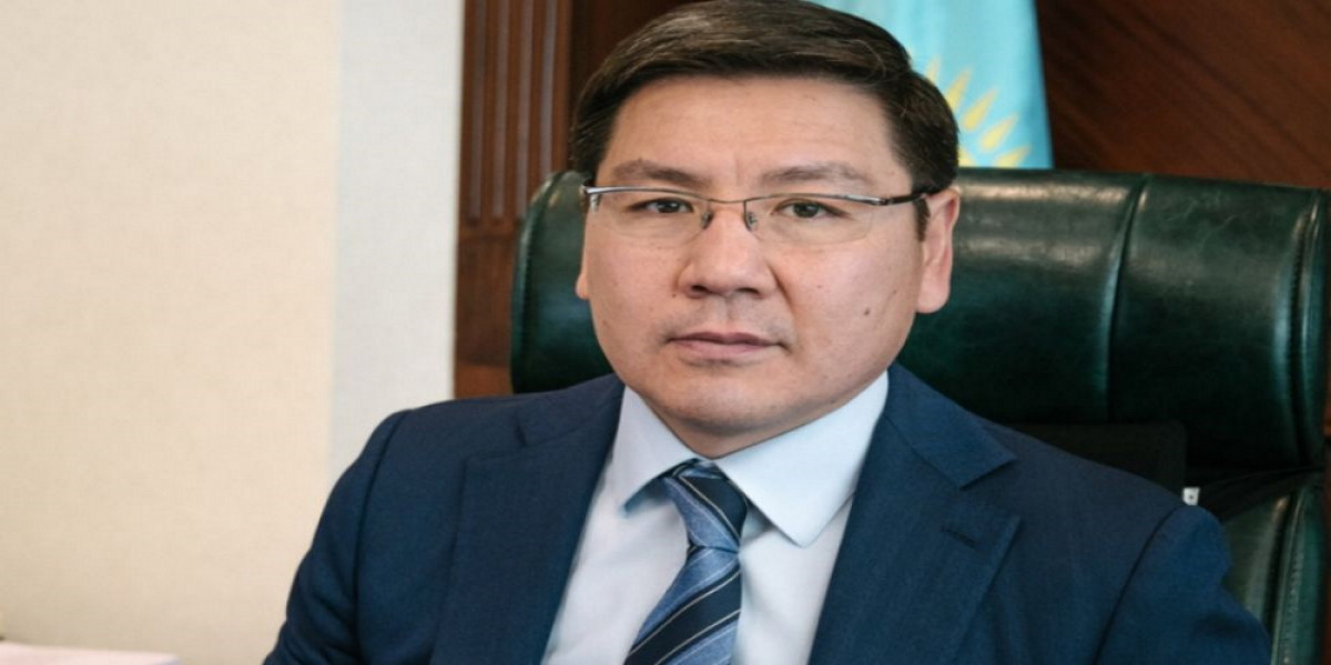 Освобожден от должности министра Аскар Жумагалиев