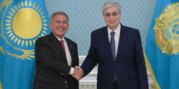 К. Токаев принял президента Татарстана Р. Минниханова