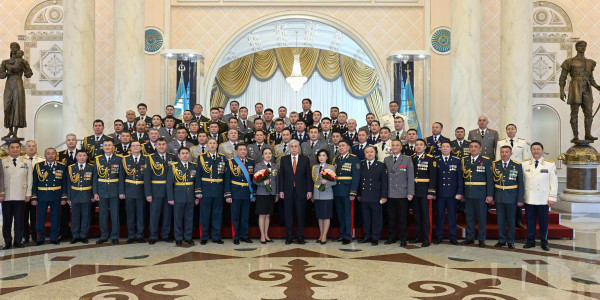 Президент принял участие в церемонии вручения государственных наград