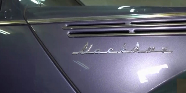 Петропавлда көне көліктерді жинап, қалпына келтіретін коллекционер тұрады