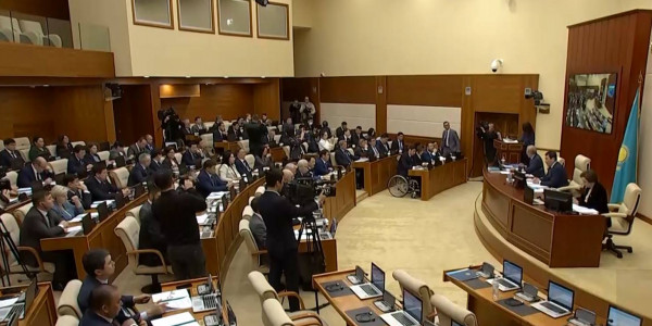 Госдолг Казахстана достиг 28,5 трлн тенге