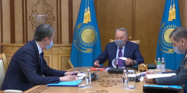 Елбасы принял А. Исекешева и Н. Ермекбаева