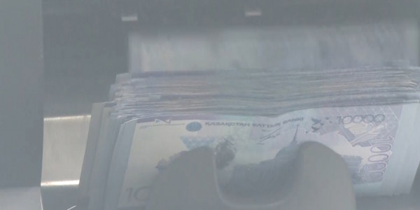 Жарамсыз қағаз ақша мен монетаны бүтін банкнотқа ауыстырып алуға болады