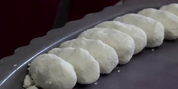 БҚО-да еңбекқор отбасы құрт сатып, пайда тауып отыр