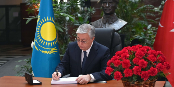 Тоқаев Қазақстандағы Түркия елшілігіне барды