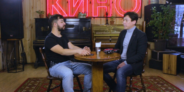 «Кинокафе». Жан Байжанбаев: Казахстанскому кинематографу необходима детская тематика