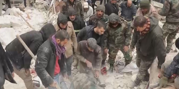 Сирияның солтүстігінде жер сілкінісі құрбандарының саны 1 мың 600-ден асты