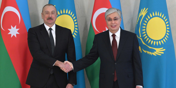 Президенты Казахстана и Азербайджана провели переговоры