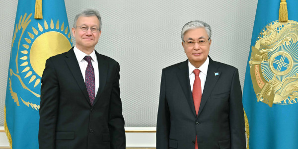 Глава государства принял посла США в Казахстане Дэниела Розенблюма