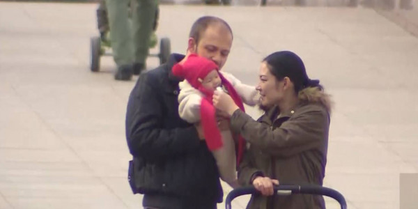 Как менялась численность населения Алматы за последние 30 лет?