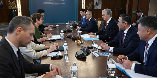 Касым-Жомарт Токаев провел встречу с Президентом ЕБРР Одиль Рено-Бассо