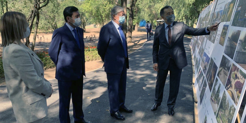 Мемлекет басшысы Алматыны абаттандыру жоспарымен танысты