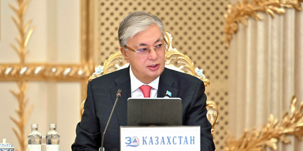 Президент принял участие в заседании Совета глав государств