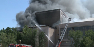 Пожар в драматическом театре Атырау потушен