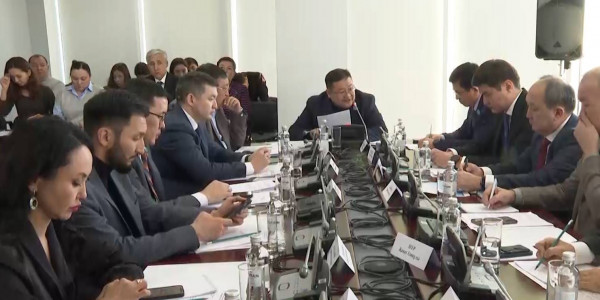 О несовершенствах в госзакупках говорили депутаты с общественниками